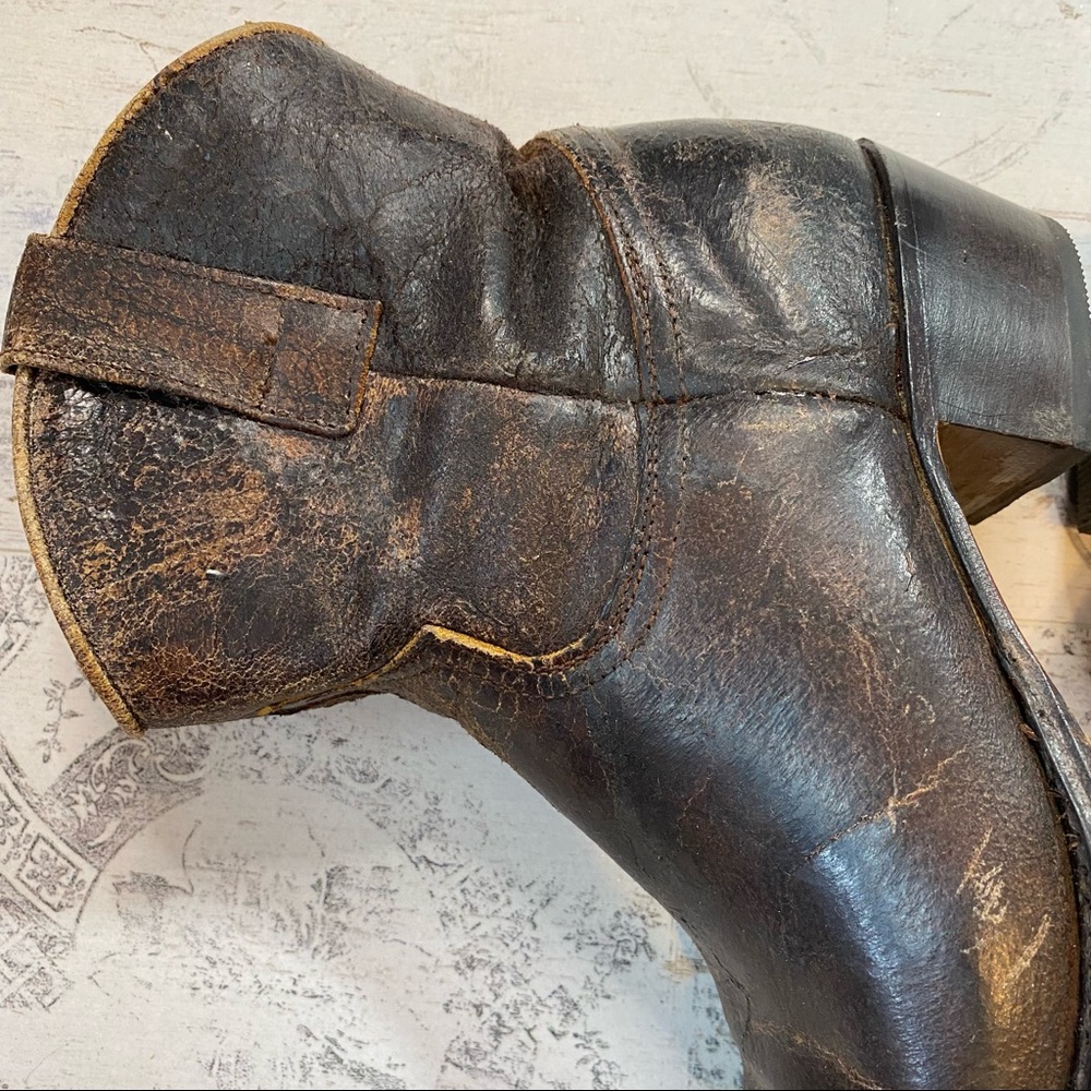 Frye Billy Distressed Crackle Leather Western Boot - Picture 10 of 16
